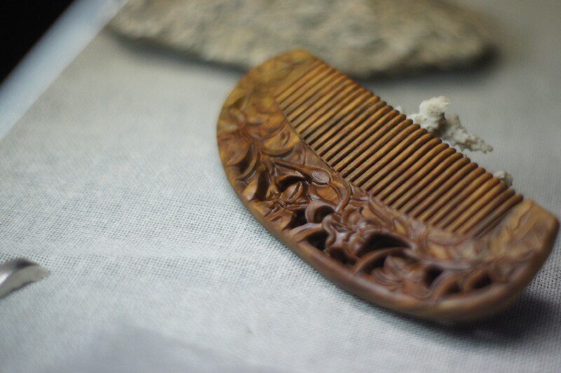 (水中仙子)绿檀木梳,檀木绿檀梳子古典木梳子不上清漆