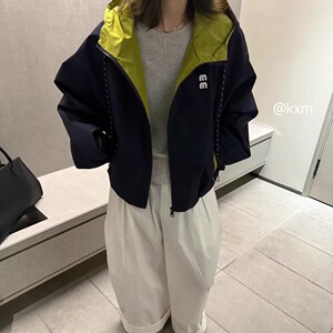 韩系连帽抽绳短款外套女防晒冲锋衣休闲百搭慵懒风2025春夏新款薄
