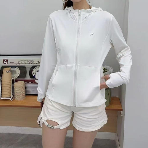 白色连帽冰丝原纱防晒衣外套女