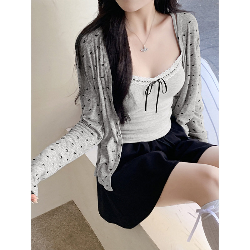 蝴蝶结印花防晒长袖开衫女2025早秋外搭配吊带休闲宽松洋气T恤薄,女装/女士精品,T恤,淘宝优惠券,粉丝福利购,淘宝优惠卷