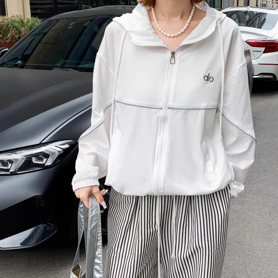 韩系冰丝短款连帽防晒衣外套女2025新款设计感宽松防紫外线防晒服,女装/女士精品,短外套,淘宝优惠券,粉丝福利购,淘宝优惠卷