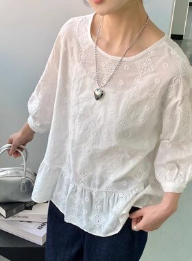 纯棉圆领镂空泡泡袖短袖女设计感