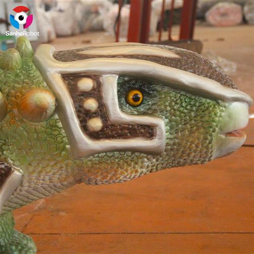 仿真铠甲恐龙童车厂家销租广场商场游乐园儿童游乐电动恐龙小车