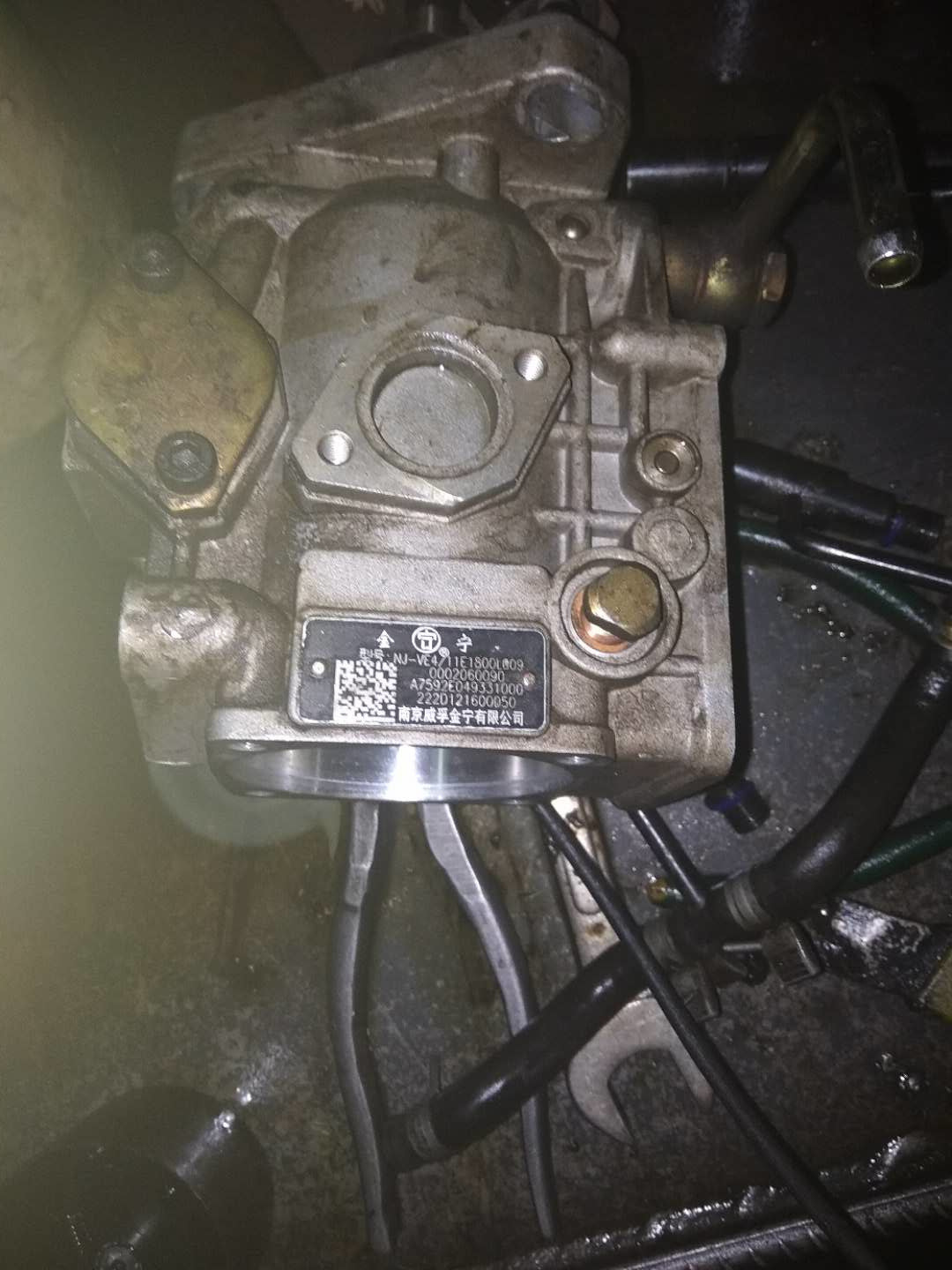 南京威孚金宁喷油泵总成NJ-VE4/11E1800L009 金宁油泵 0002060090