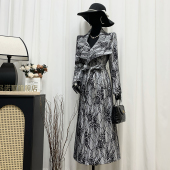 品诺狐女士重工碎花蕾丝挂网风衣通勤风大翻领修身 外套秋 高腰长款