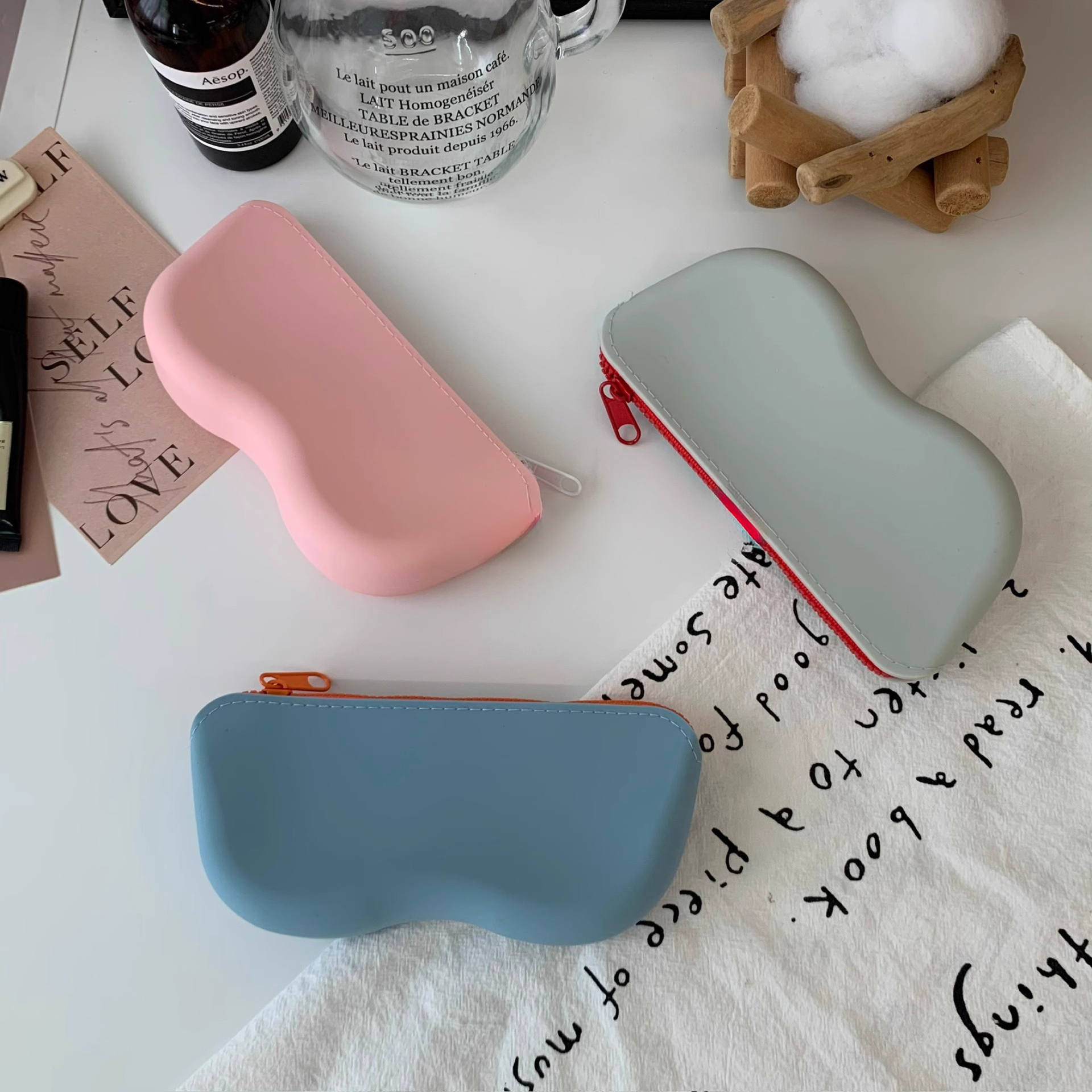 眼镜收纳包太阳镜墨镜袋防水防磨挂包随身便携女抗压硅胶眼镜盒子