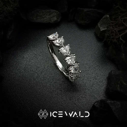 Classic 排戒｜ICEWALD真冶异形钻18K金心形祖母绿椭圆排钻钻戒