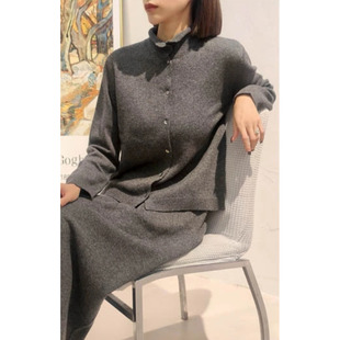 100%羊绒秋冬显瘦高端针织贝壳扣纯色百搭立领开衫