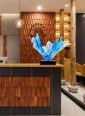 简约现代酒店样板房玄关客厅创意透明树脂雕塑摆件软装艺术品