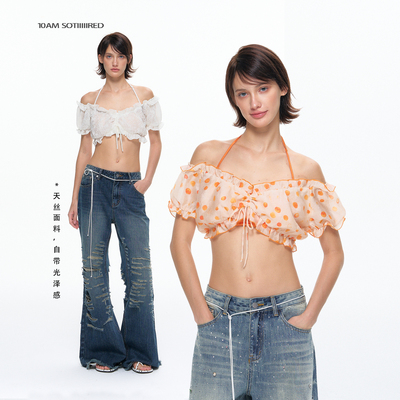辣妹纯欲肌理露腰印花短款上衣