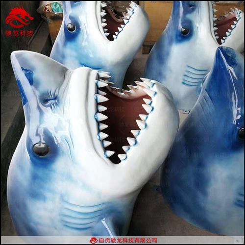 鲨鱼玻璃钢拍照雕塑海鲜超市商场鲨鱼摆件大型仿真鲨鱼树脂模型