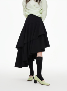 2026春季新款黑色显瘦蕾丝边不规则半身裙