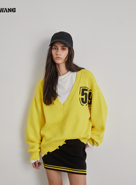LEDIM WANG/59号印花复古英伦毛衣女25秋冬新款黄色宽松长袖上衣