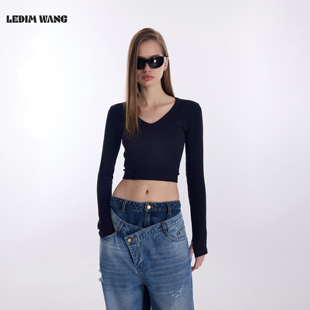 黑色无缝高腰弹力短款 T恤女2026春新款 上衣 WANGV领刺绣长袖 LEDIM