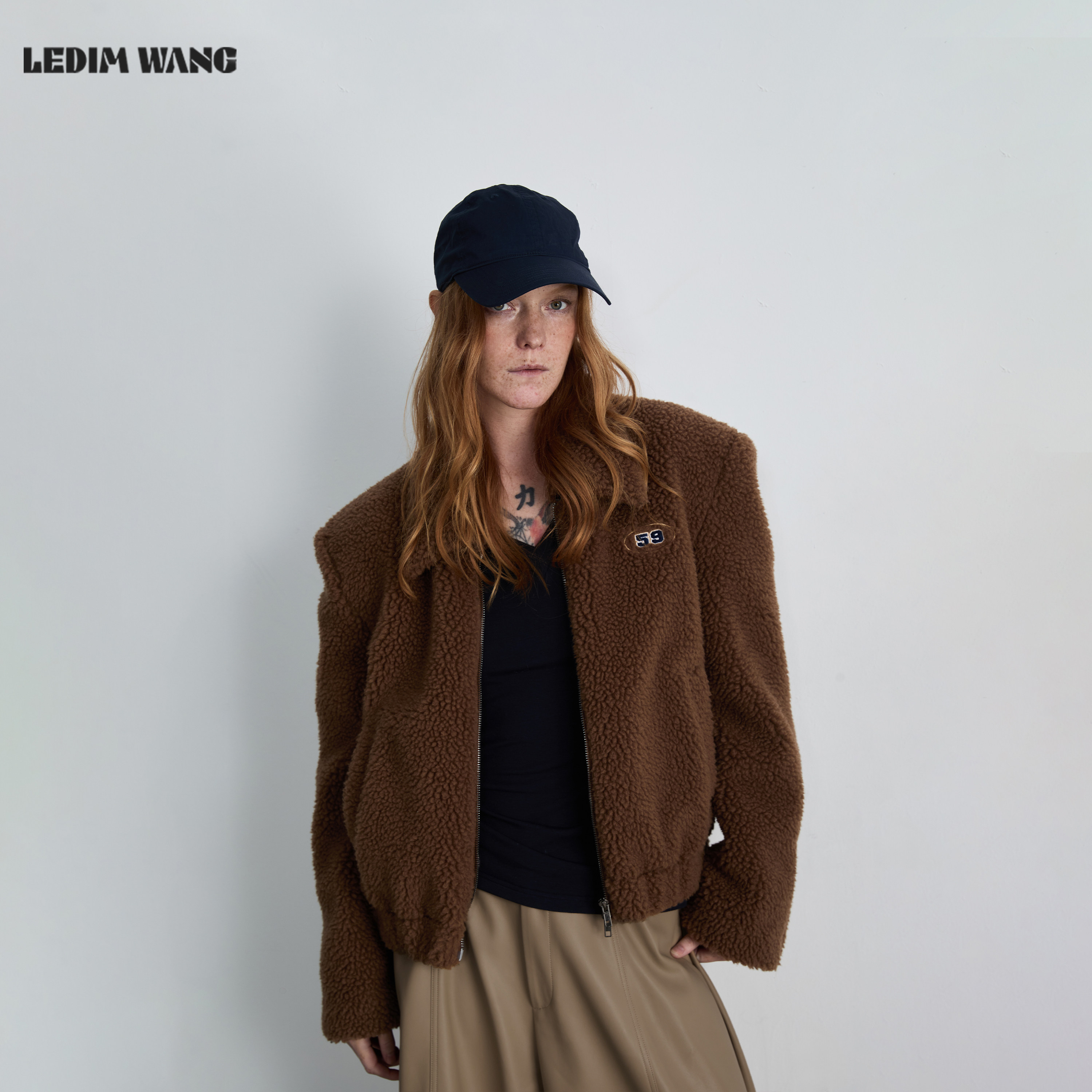 LEDIM WANG白标/巴恩风绒感羊羔毛外套女25秋冬新款咖色短款上衣