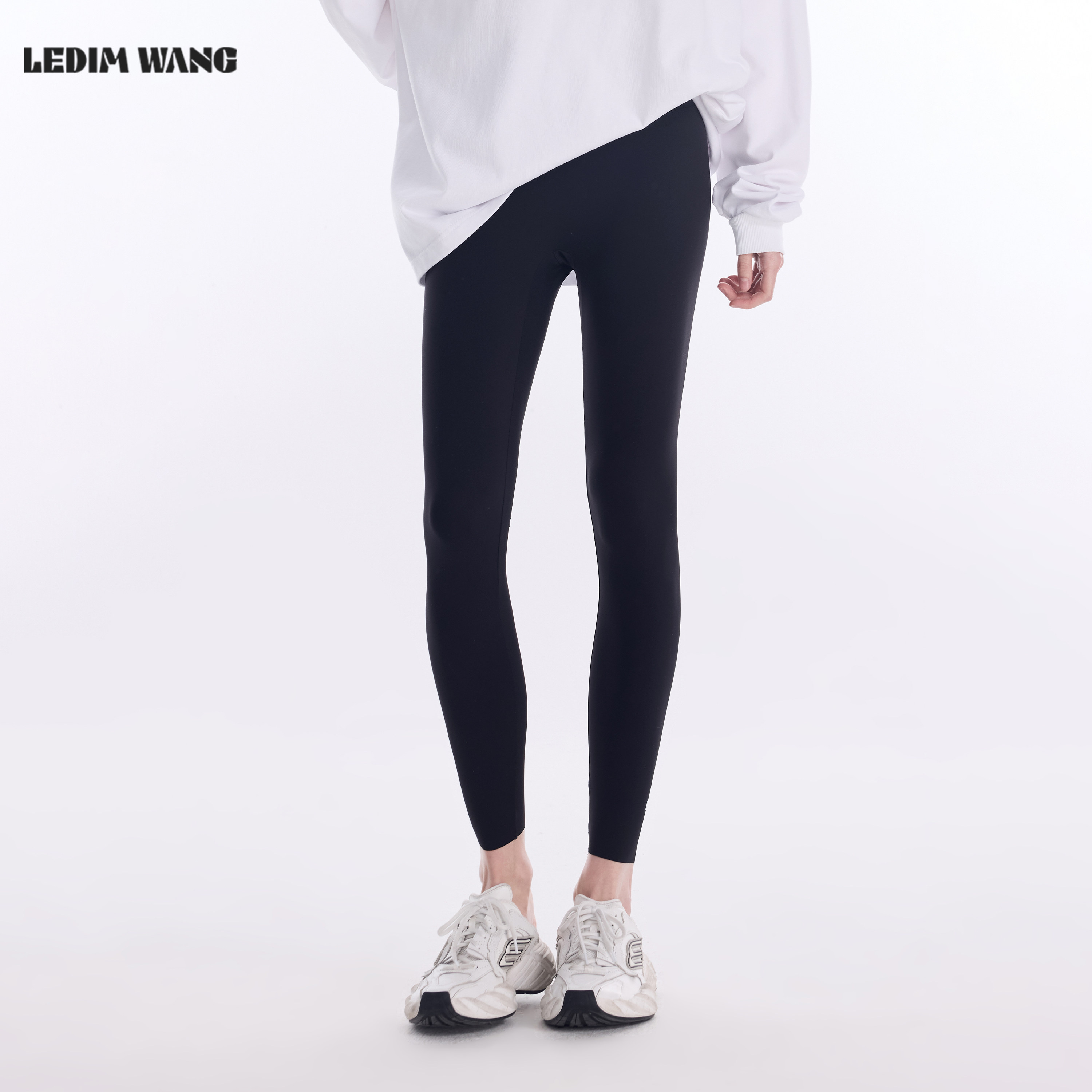 LEDIM WANG紧身小脚打底裤2026春季新款超弹黑色运动感外穿长裤
