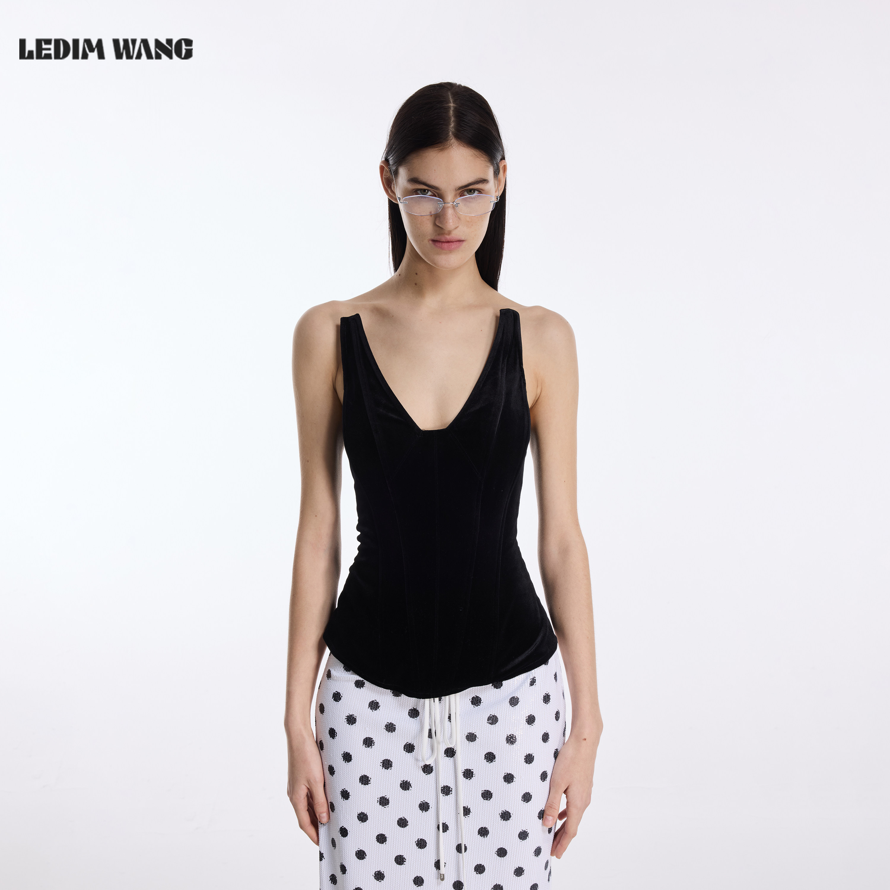 LEDIM WANG黑丝绒立体猫耳抹胸修身X型紧身上衣女2026春夏新款