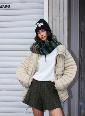 LEDIM WANG麻花针织A形休闲裤女25秋冬新款羊毛弹力宽松绿色短裤