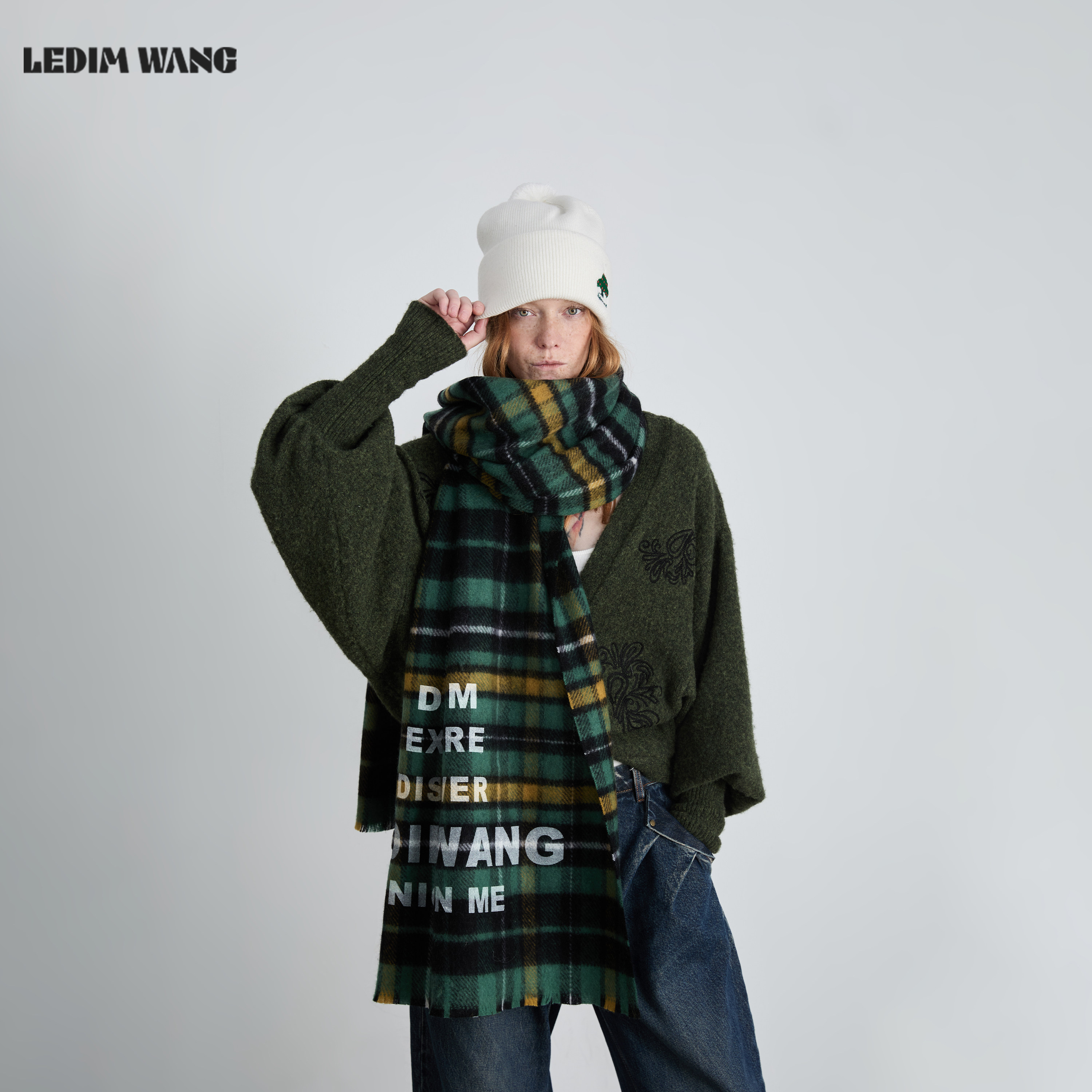 LEDIM WANG 格纹羊毛绿色围巾秋冬新款北欧风字母长款保暖披肩