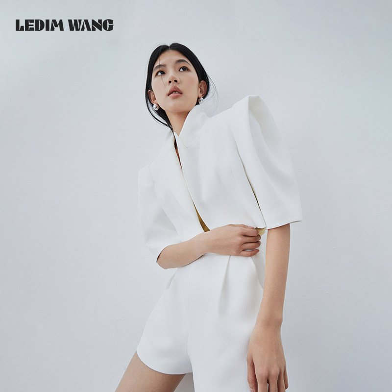 LEDIM WANG直角袖短款休闲西服外套女2024春夏新款小众设计高级感,女装/女士精品,西装,淘宝优惠券,粉丝福利购,淘宝优惠卷