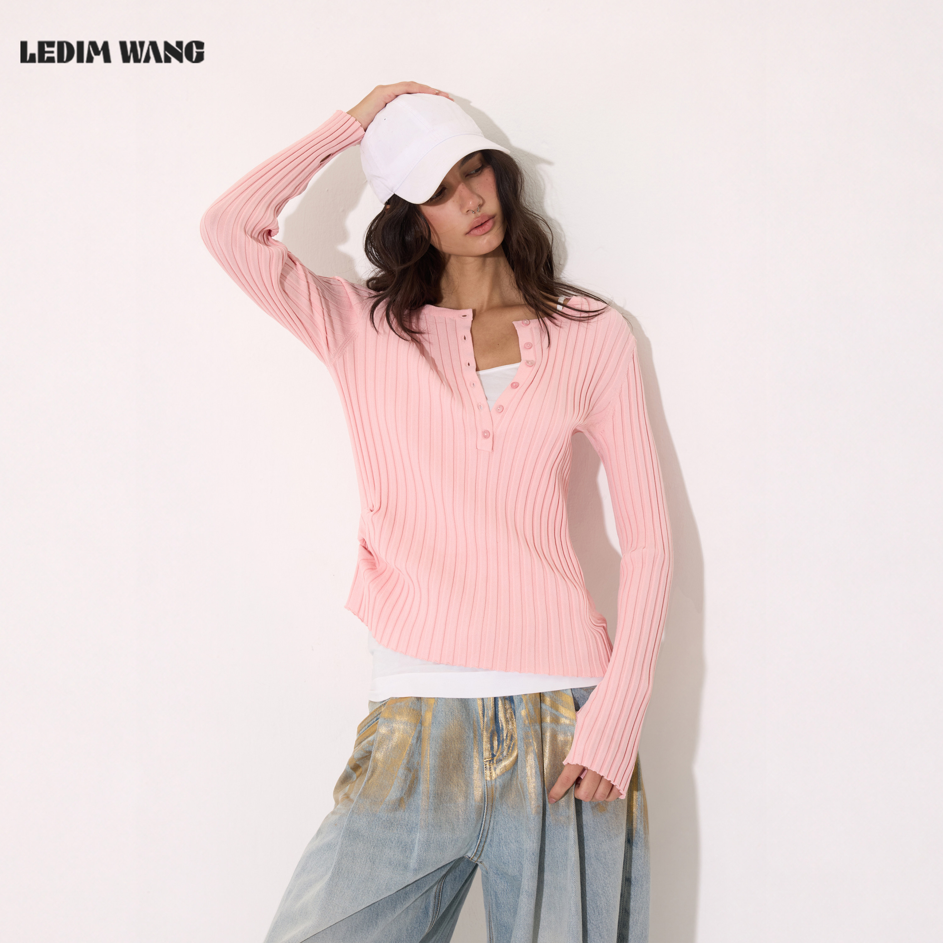 LEDIM WANG竖坑条半开扣针织衫女粉色修身长袖打底上衣26秋冬新款