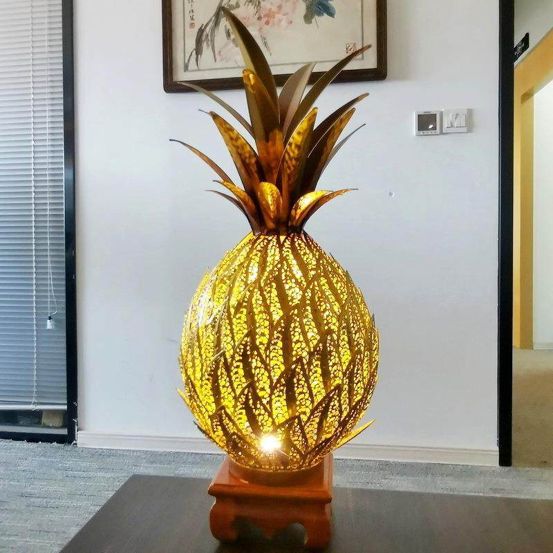 室内家居装饰书房客厅铁艺摆件创意菠萝造型充插两用金属工艺品