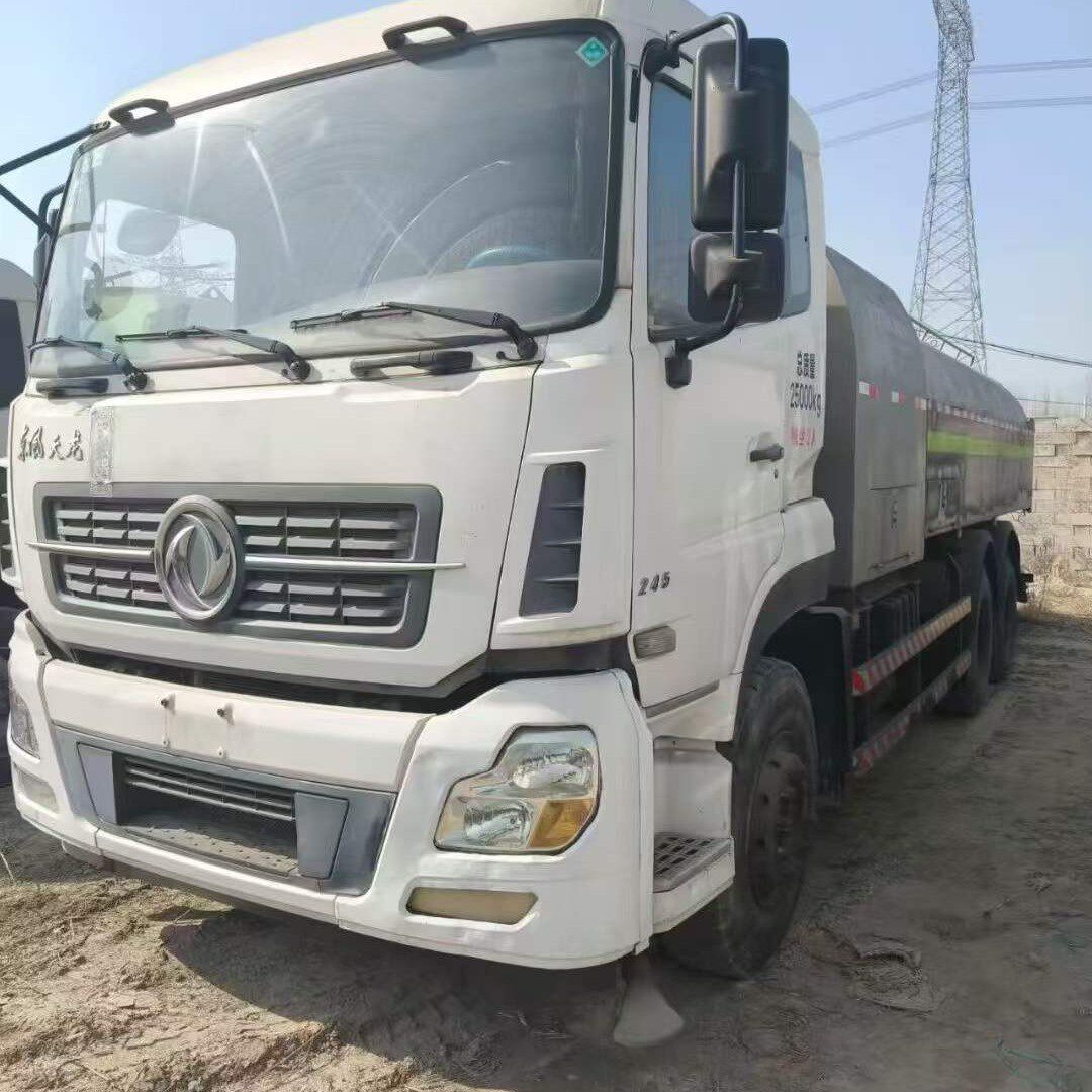 东风天龙后双桥洒水车18.5方大型洒水车工地降尘园林绿化