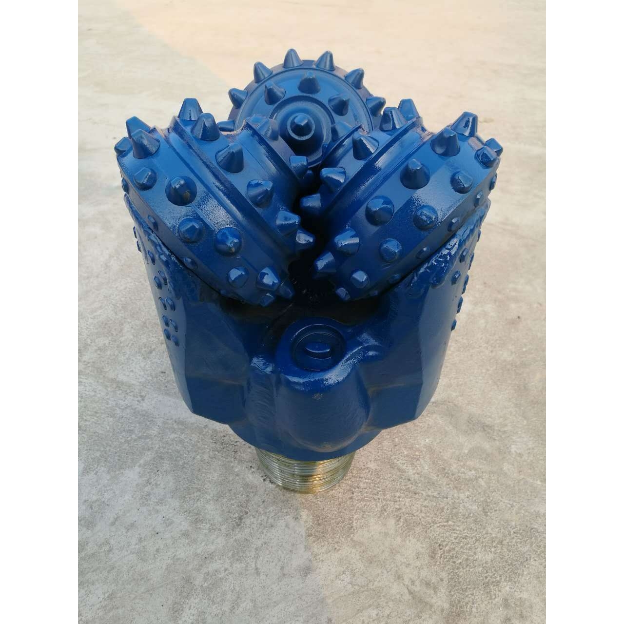 IADC437、537、517、547、637三牙轮钻头机械及行业设备配件