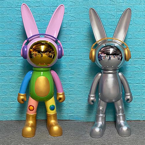 网红太空月光兔kaws粉色兔星际熊雕塑商场商业街酒吧店铺装饰摆件