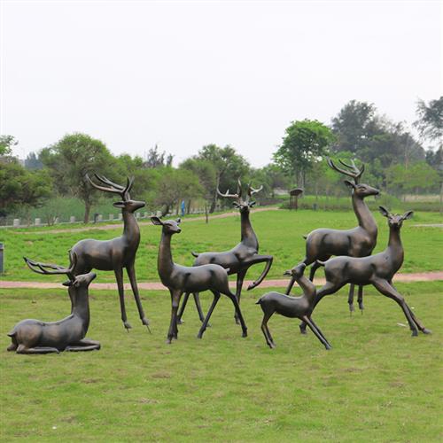 户外玻璃钢仿铜鹿雕塑园林景观庭院小区草坪动物抽象鹿装饰品摆件