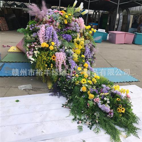 网红花束绿雕仿真植物大型仿真景观动物绿雕稻草工艺户外绿雕摆件