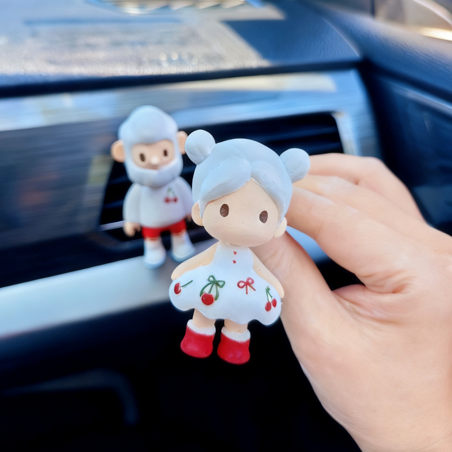 情侣娃娃男朋友车载香薰