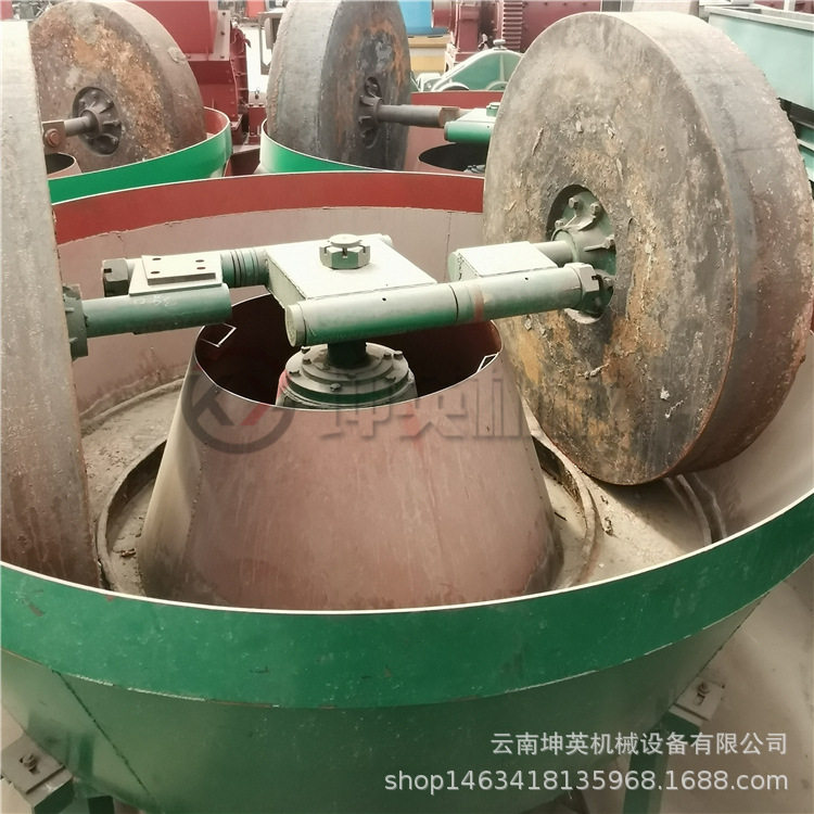 云南研磨碾金机 湿碾机厂家 小型双辊碾金机 选金银湿法碾选设备