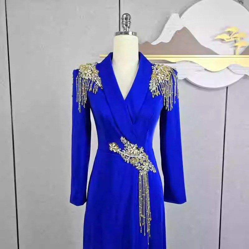 国风主持人晚礼服女2025新款蓝色年会礼服裙声乐艺考民歌独唱演出