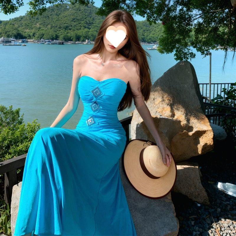 抹胸蓝色纯欲性感抹胸连衣裙辣妹气质收腰显瘦氛围感海边度假长裙