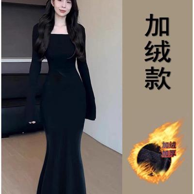 黑色鱼尾裙连衣裙女秋冬季加绒大衣内搭秋天长裙子小妈风穿搭套装