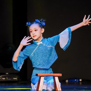 小荷风采粒粒皆辛苦珍惜粮食小小一粒米米盘子道具舞蹈演出服装