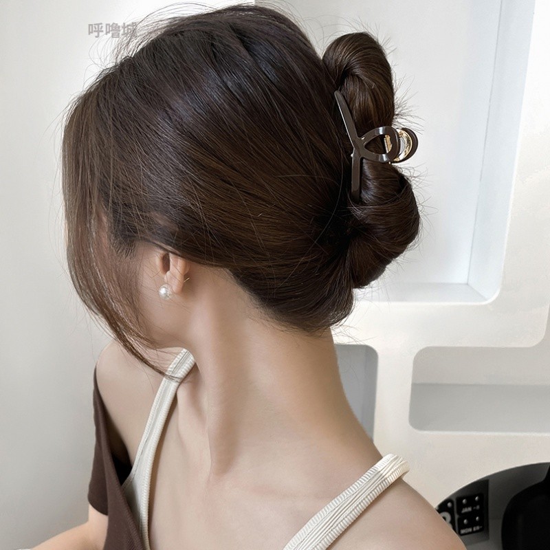 发夹八字刘海抓夹发量少中号发夹女后脑勺盘发鲨鱼夹级感发卡