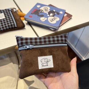 复古麂皮化妆包小型精致便携包外出卫生巾收纳包杂物小包零钱包女