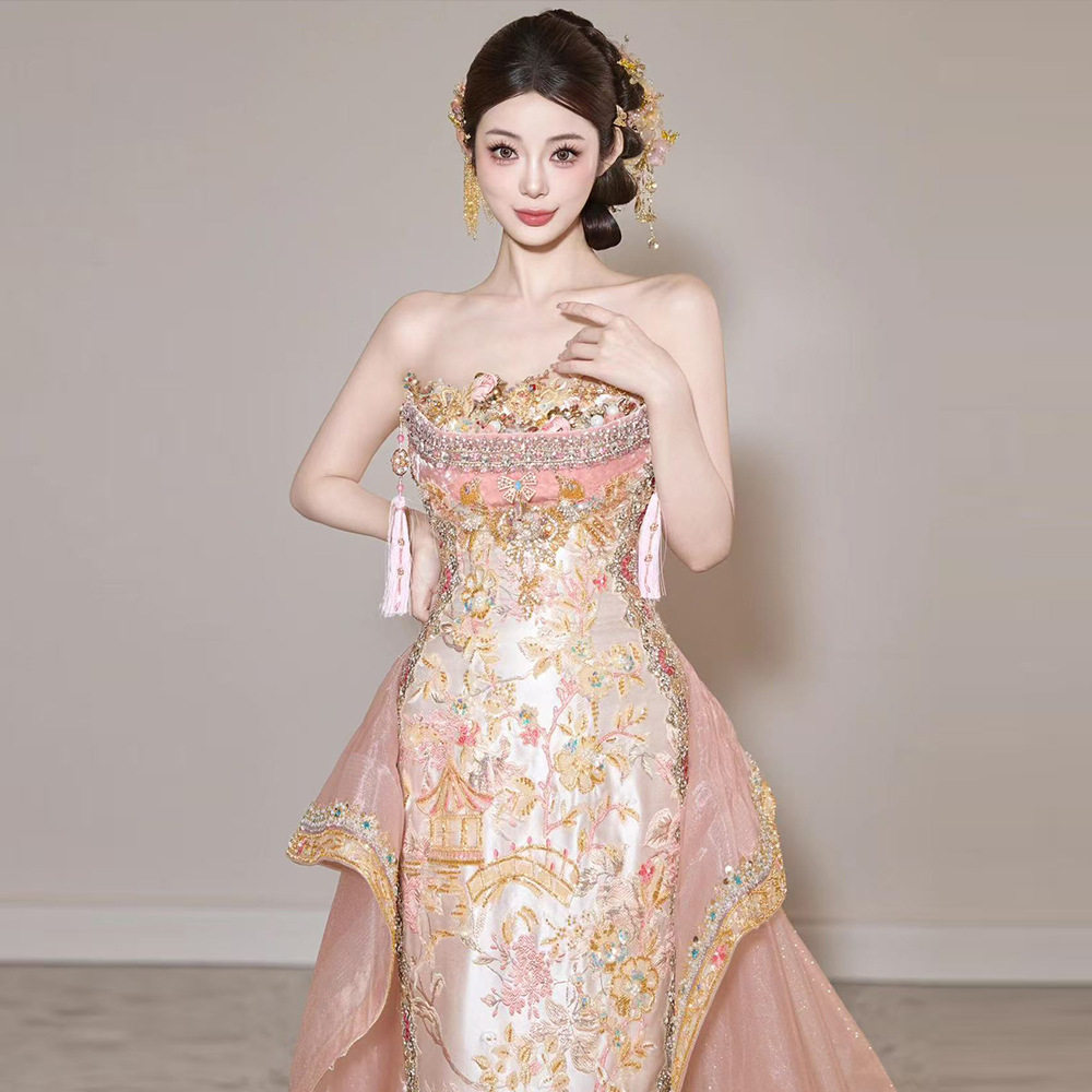新中式订婚礼服2025新款粉色重工敬酒服小众轻奢宴会晚礼服礼裙女