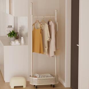 可移动式带轮衣帽架落地卧室衣服挂架奶油风铁艺衣架脏衣篓挂衣架