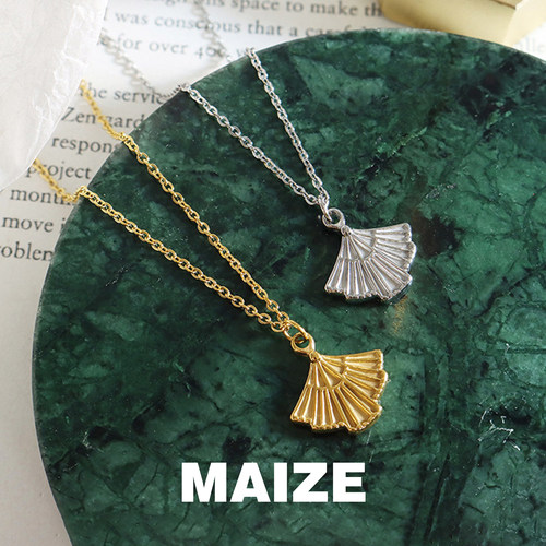 MAIZE【半页秋】扇形银杏叶吊坠项链女款法式小众设计ins风锁骨链
