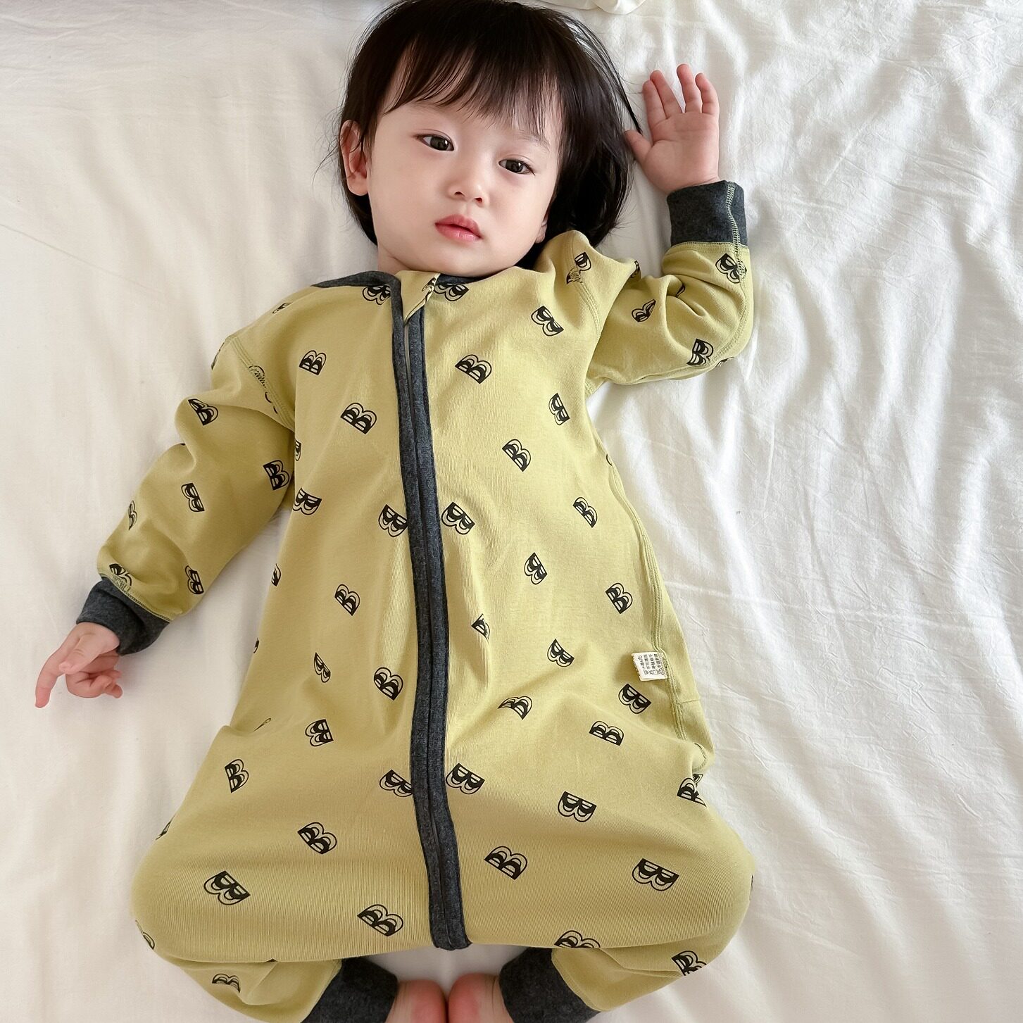快乐猪纯棉秋冬无骨连体保暖爬服