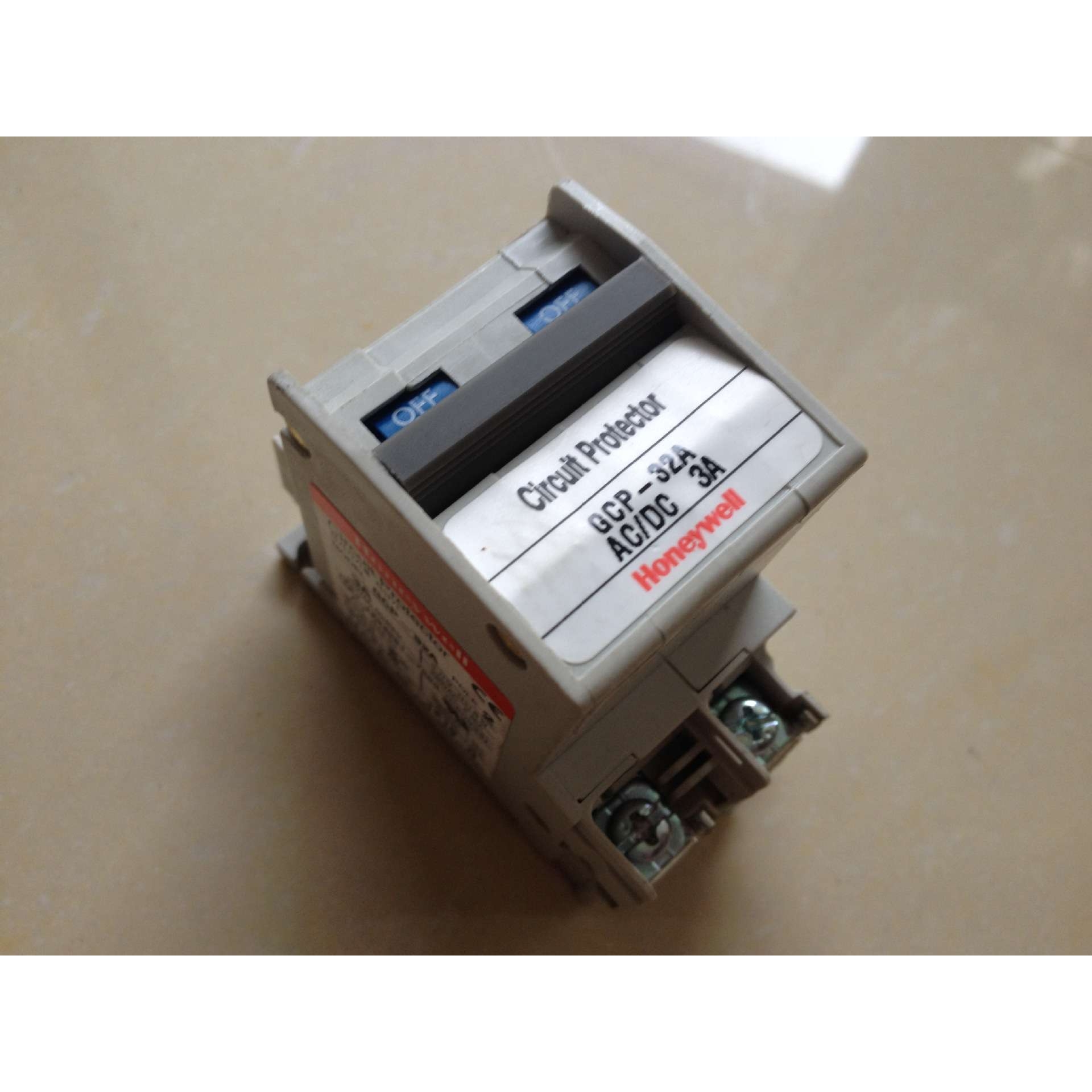 GCP-32A 2P 1A 2A 3A 5A 7A 10A 15A 20A 30A