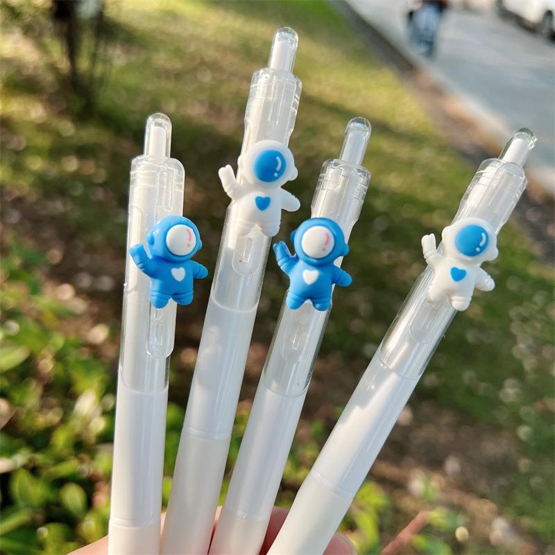 可爱宇航员风高颜值挂件笔高品质学生礼品笔超顺滑按动中性笔