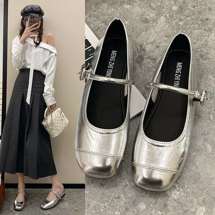 银色玛丽珍女鞋2025新款春夏单鞋配裙子法式小皮鞋软底鞋子豆豆鞋