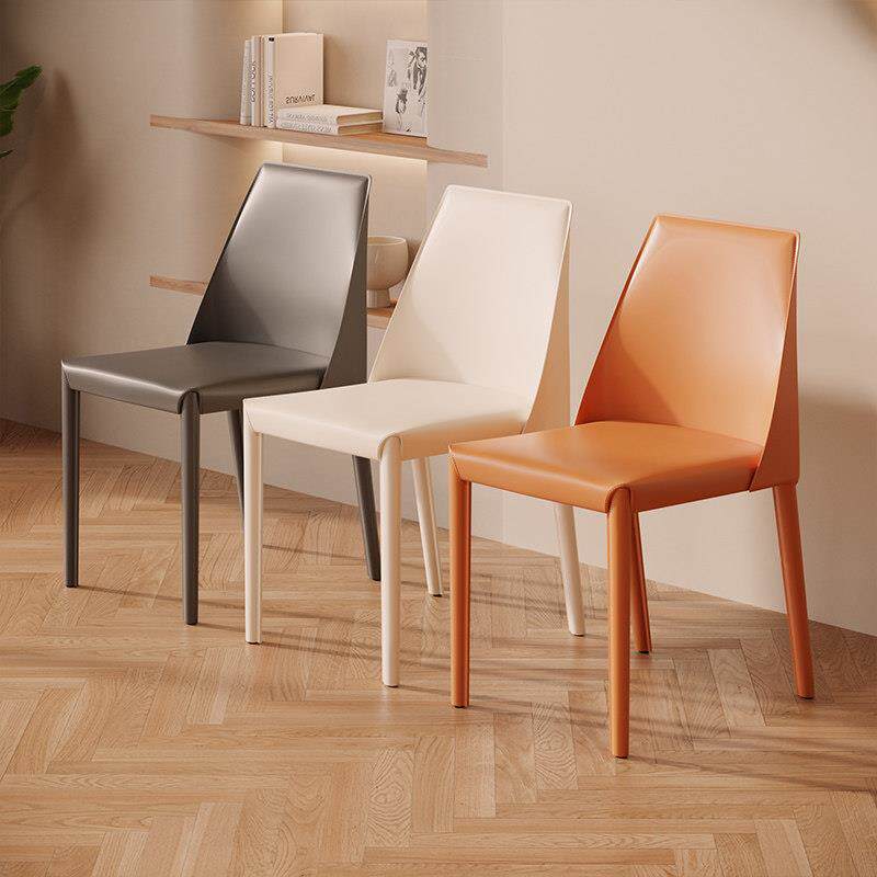马鞍椅简约家用北欧靠背椅子意式轻奢设计师饭厅餐桌椅马鞍皮餐椅