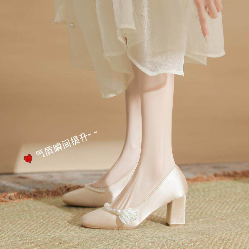 新品大码高跟鞋女粗跟宽胖脚婚x鞋新娘鞋秀禾婚鞋不累脚小码鞋313