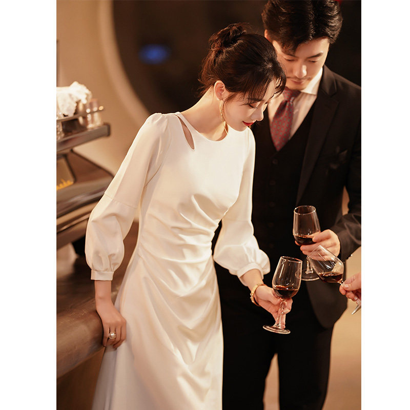 速发白色年会晚宴冬个子礼服裙高级感高端领证登记照连裙衣秋小长