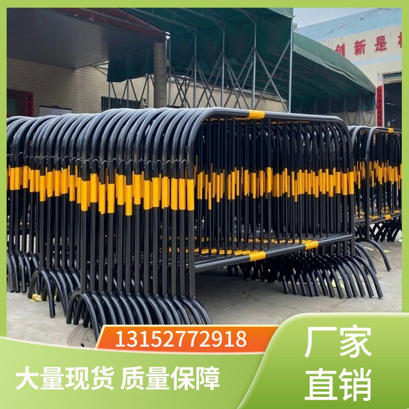 速发广西黑黄铁马护隔市政流工交通道路警示栏离防护分施防撞围栏